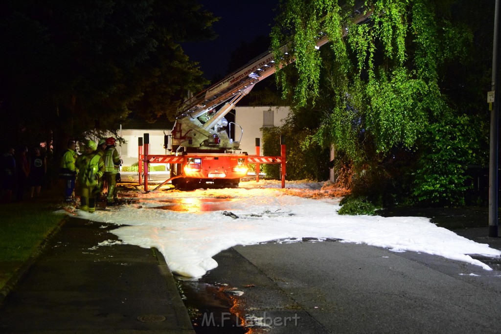 Grossfeuer Einfamilienhaus Siegburg Muehlengrabenstr P0606.JPG - Miklos Laubert